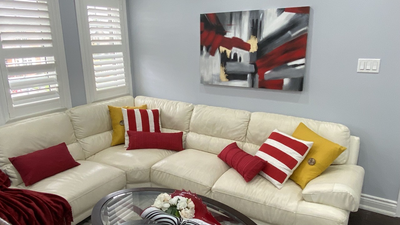 Photo of Livingroom in Clarington
