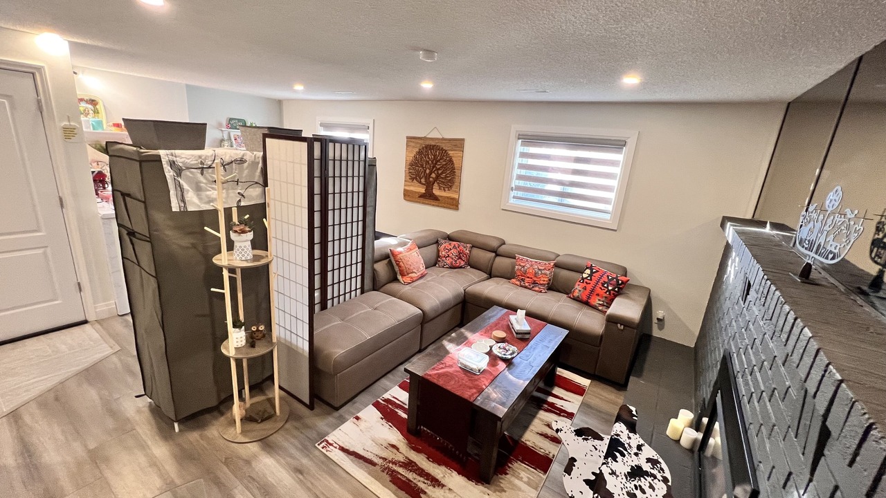 Photo of Livingroom in LaSalle