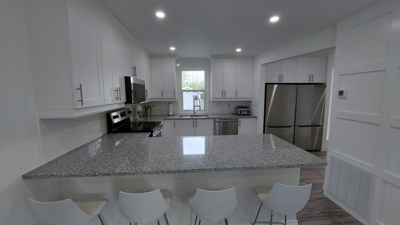 Photo of Kitchen in Amherstview