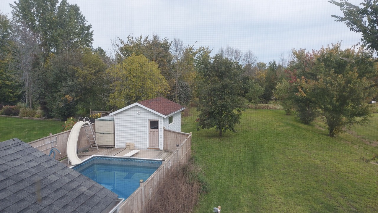 Photo of Outdoor in Amherstview