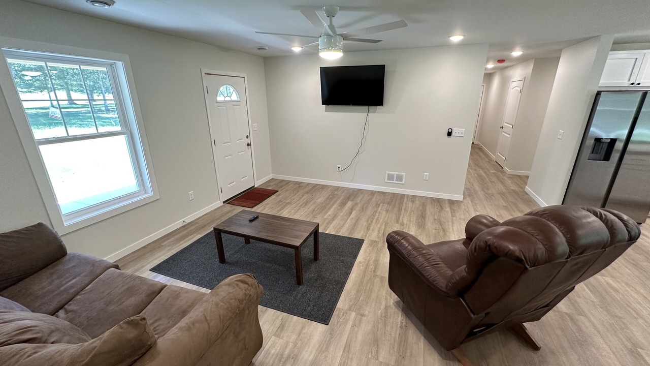Photo of Livingroom in Staples