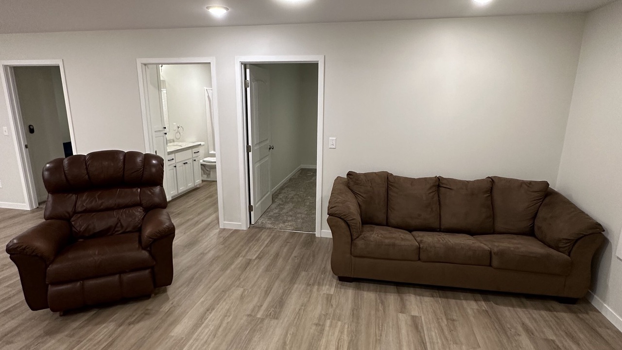 Photo of Livingroom in Staples