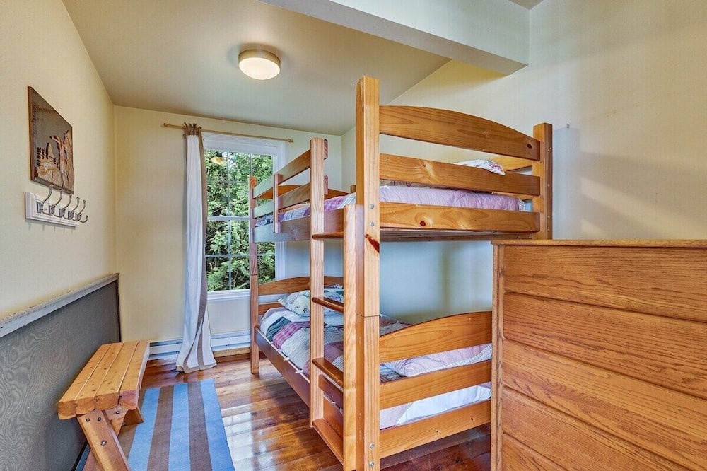 Photo of Bedroom in Tobermory