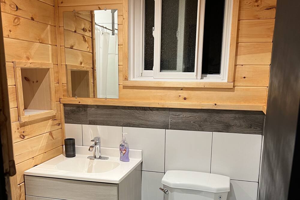 Photo of Bathroom in Novar
