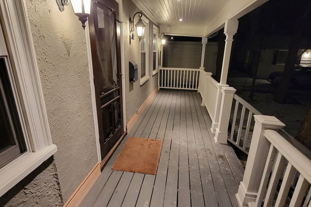 Photo of Outdoor in Thornhill