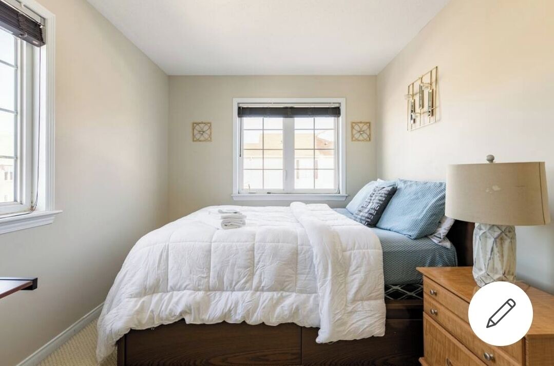 Photo of Bedroom in Ottawa Division
