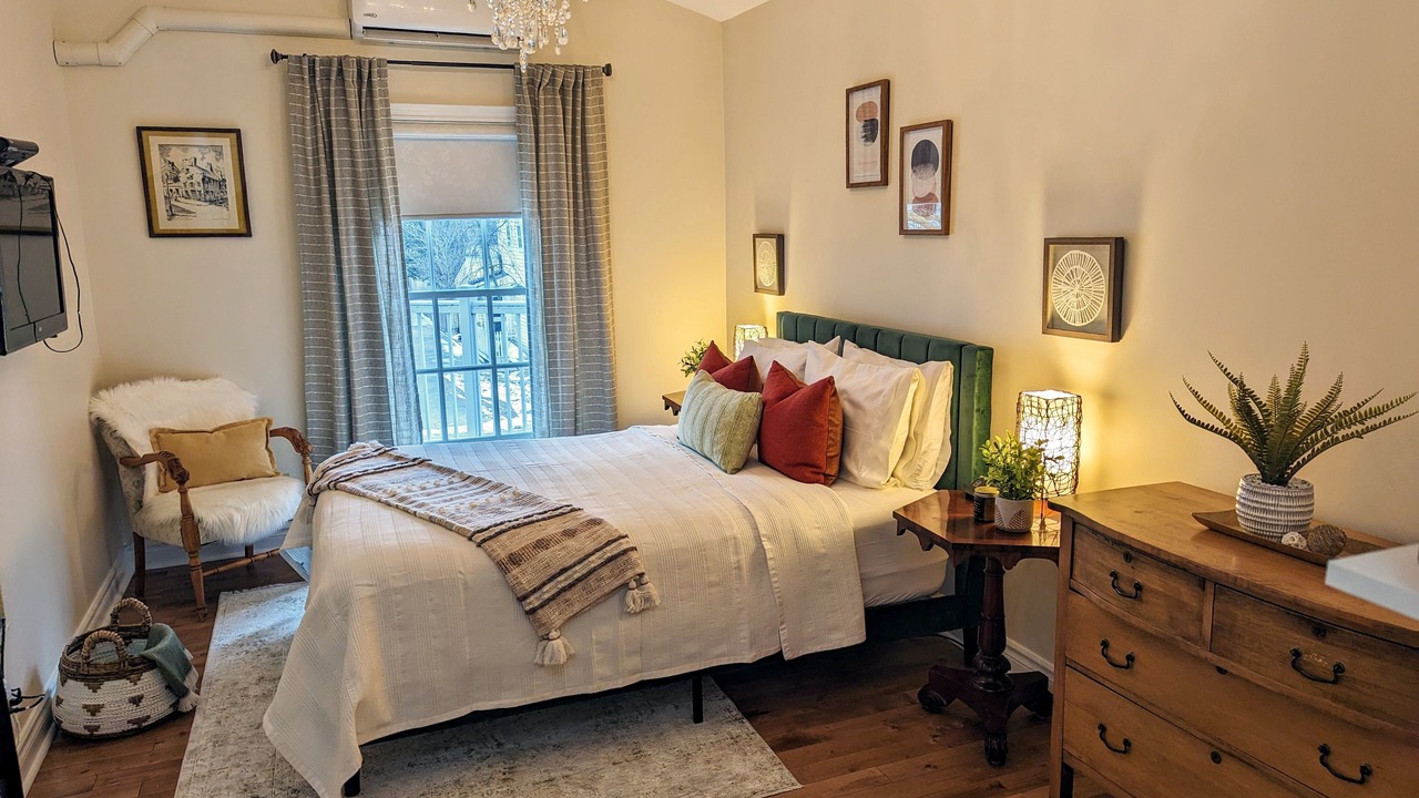 Photo of Bedroom in Old Town Historic District