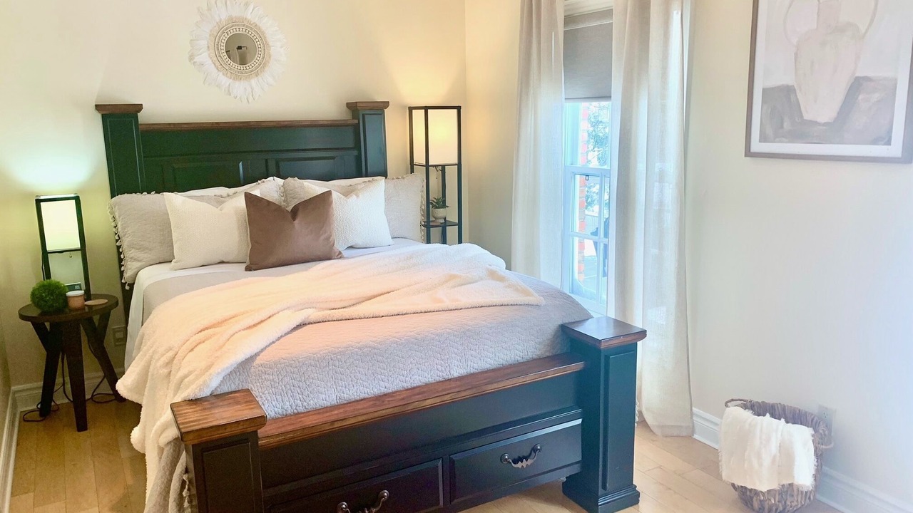 Photo of Bedroom in Old Town Historic District