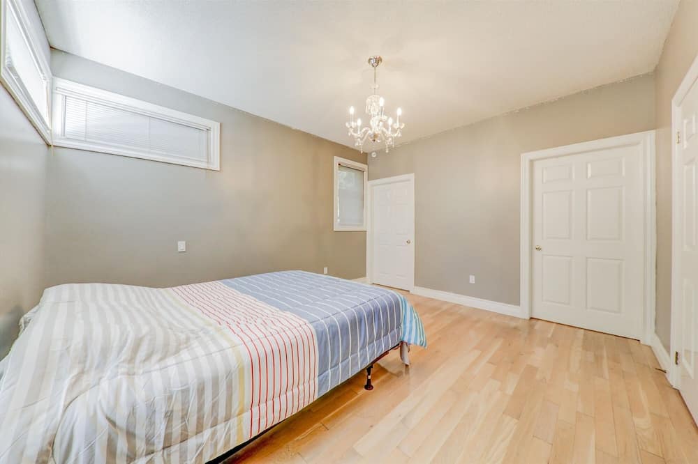 Photo of Bedroom in Rosedale