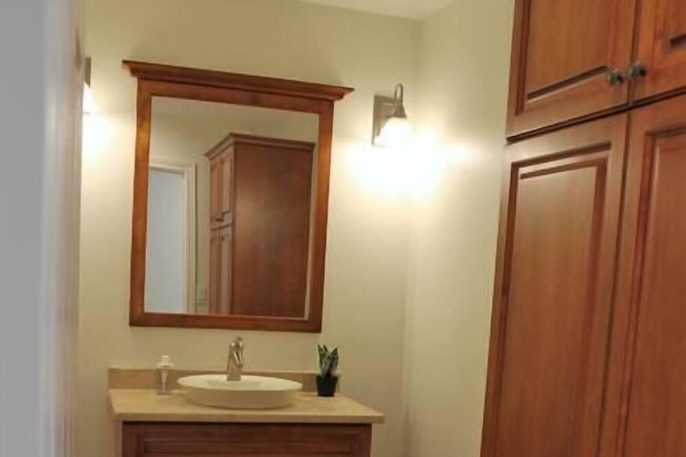Photo of Bedroom in Quinte West