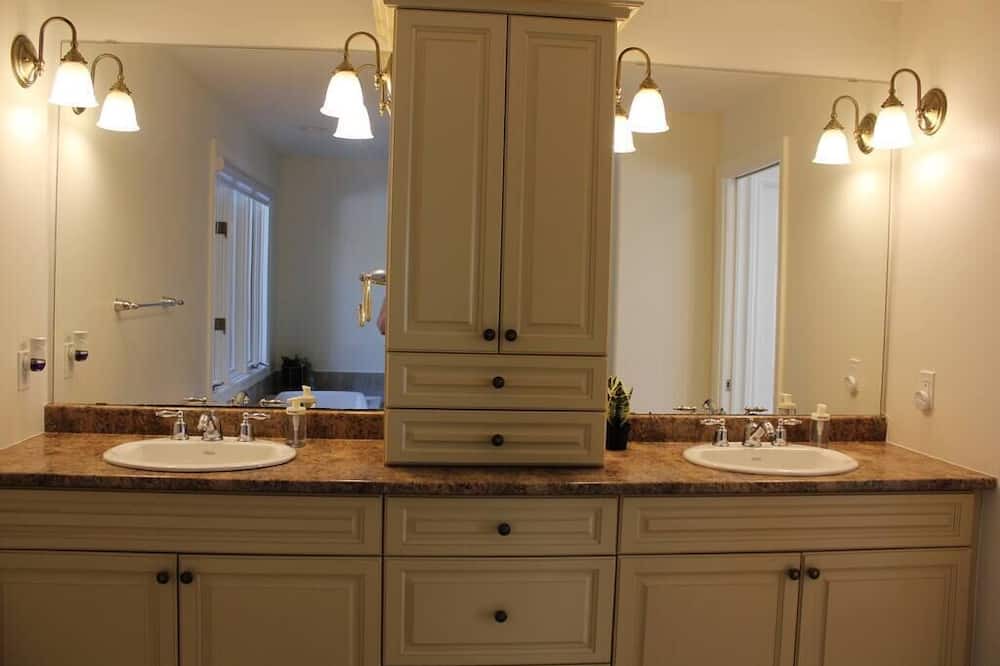 Photo of Bathroom in Quinte West