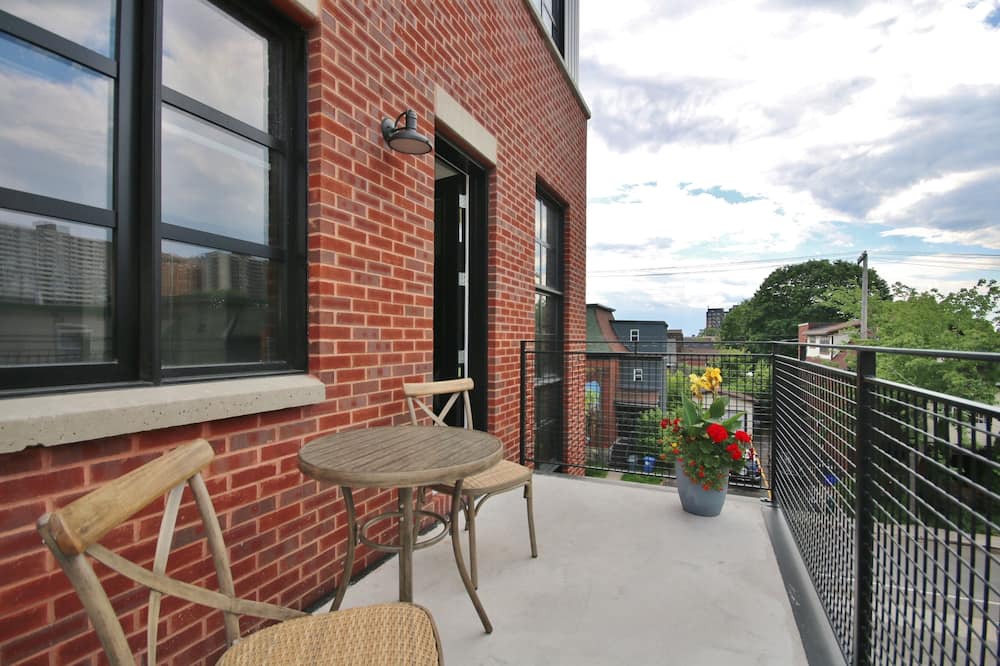 Photo of Outdoor in Centretown