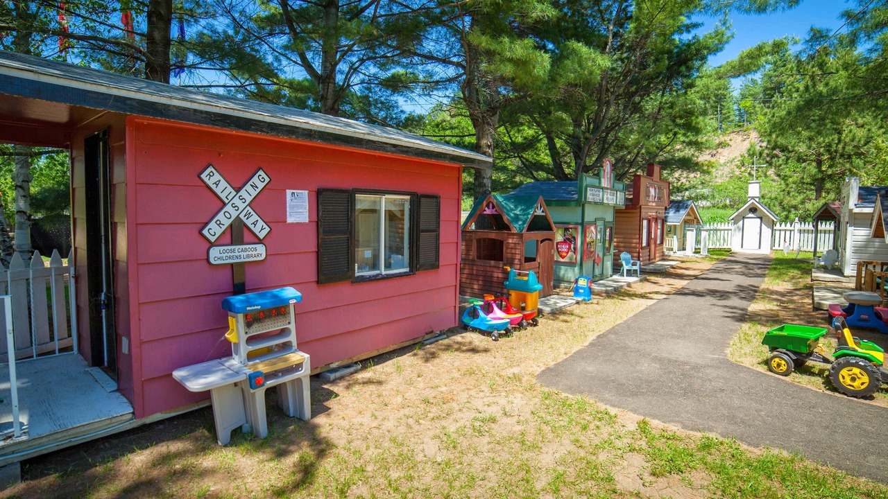 Photo of Outdoor in Golden Lake
