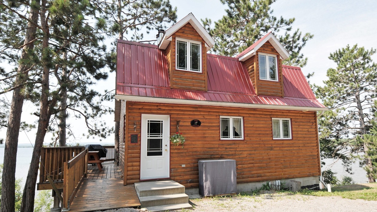 Photo of Outdoor in Golden Lake