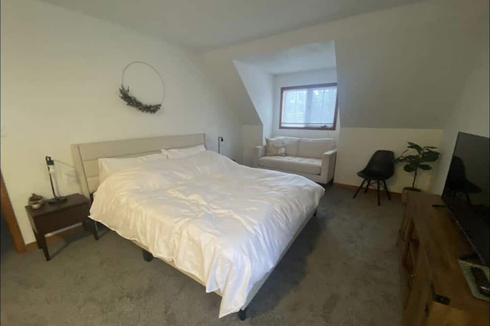 Photo of Bedroom in Port Sydney