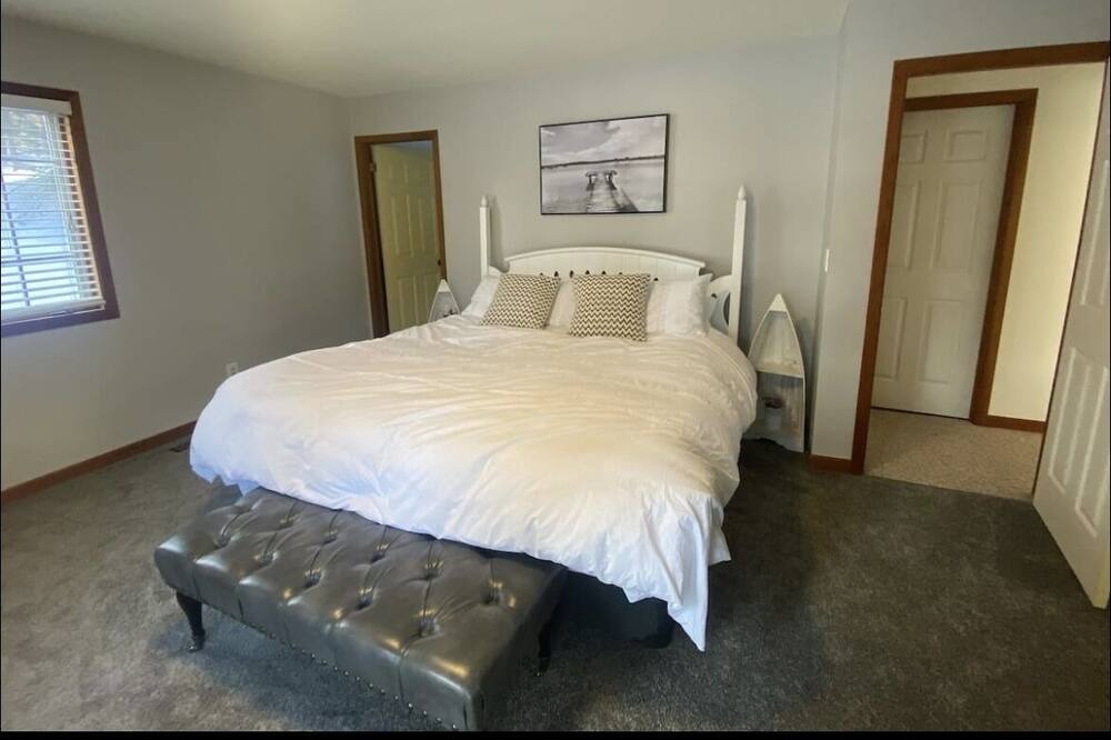 Photo of Bedroom in Port Sydney