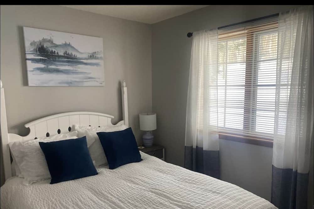 Photo of Bedroom in Port Sydney
