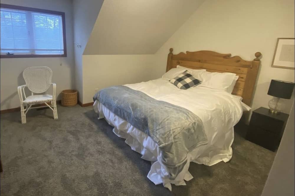Photo of Bedroom in Port Sydney