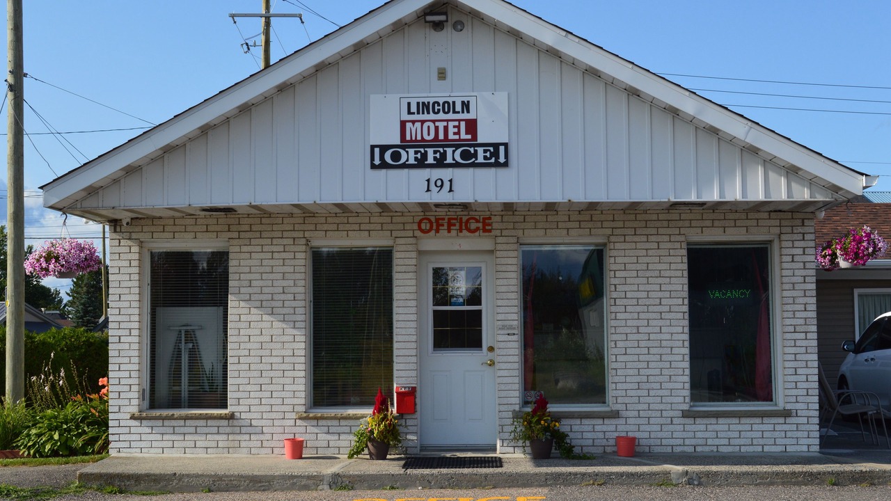Photo of Buildings in Sturgeon Falls