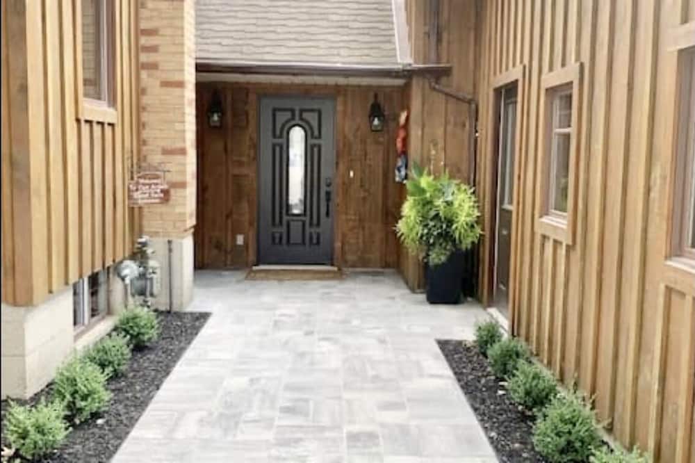 Photo of Outdoor in Perth South