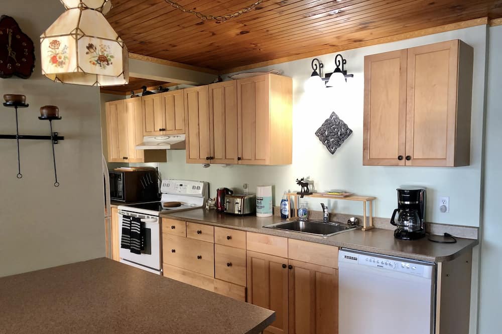 Photo of Kitchen in North Frontenac
