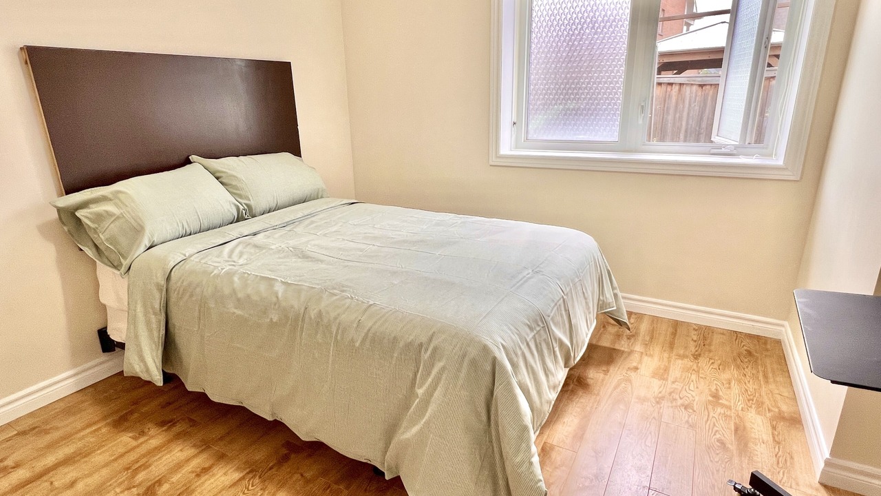 Photo of Bedroom in Richmond Hill