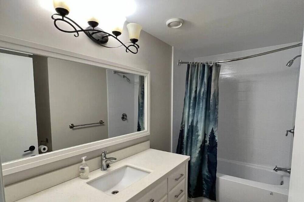 Photo of Bathroom in Selwyn