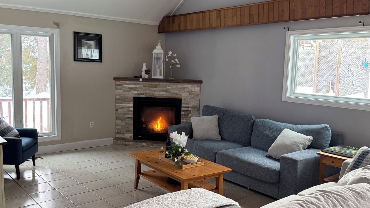 Photo of Livingroom in Deep River
