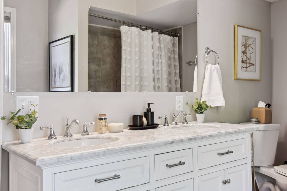 Photo of Bathroom in West Seventh