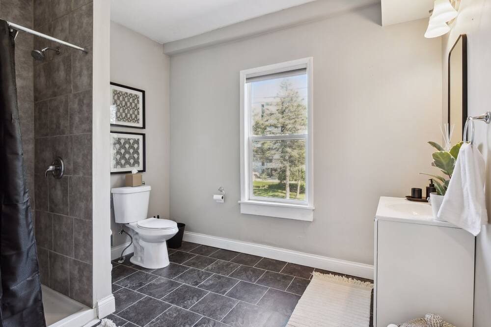 Photo of Bathroom in West Seventh