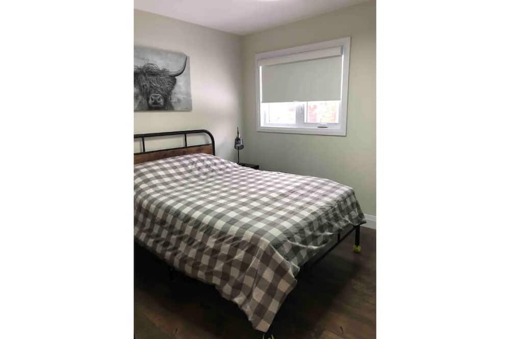 Photo of Bedroom in Trent Lakes