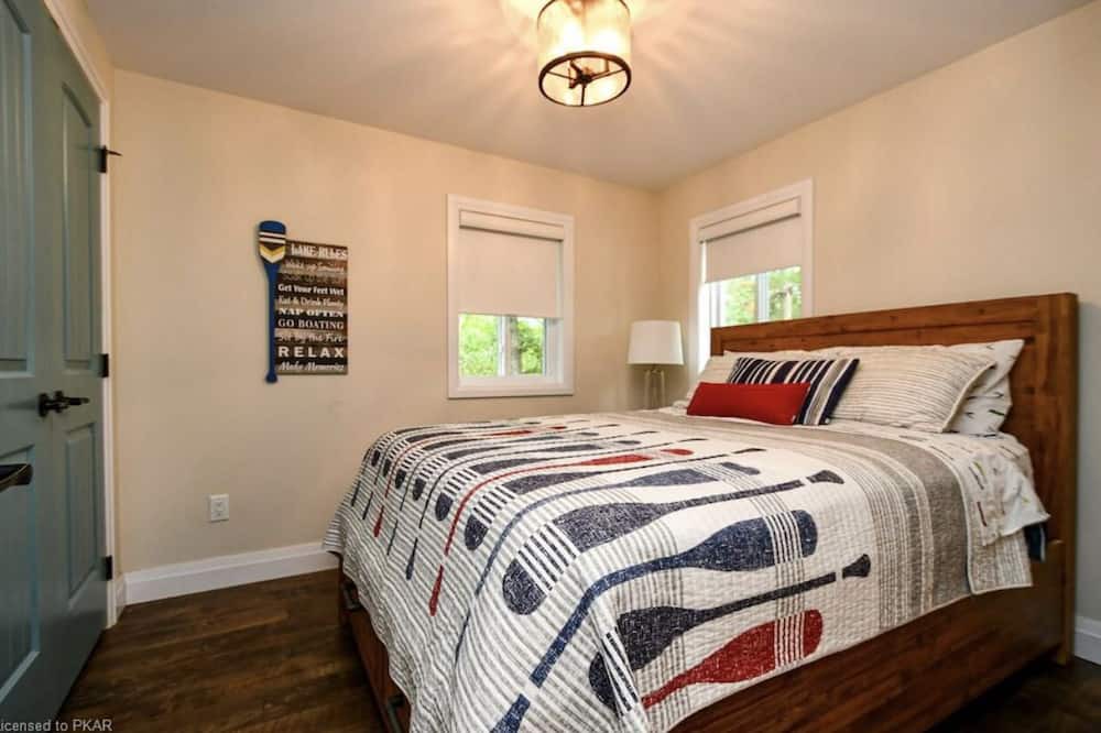 Photo of Bedroom in Trent Lakes