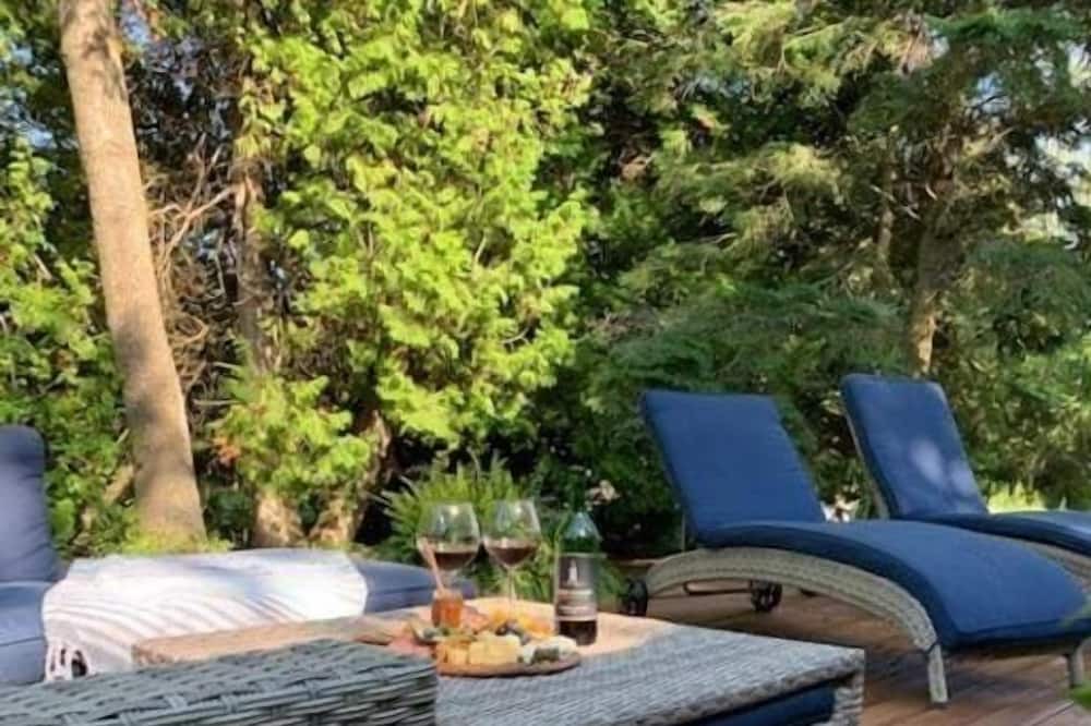 Photo of Patio Balcony in South Bruce Peninsula