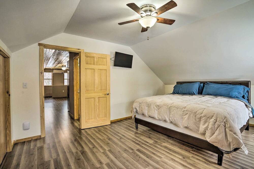 Photo of Bedroom in Lindstrom