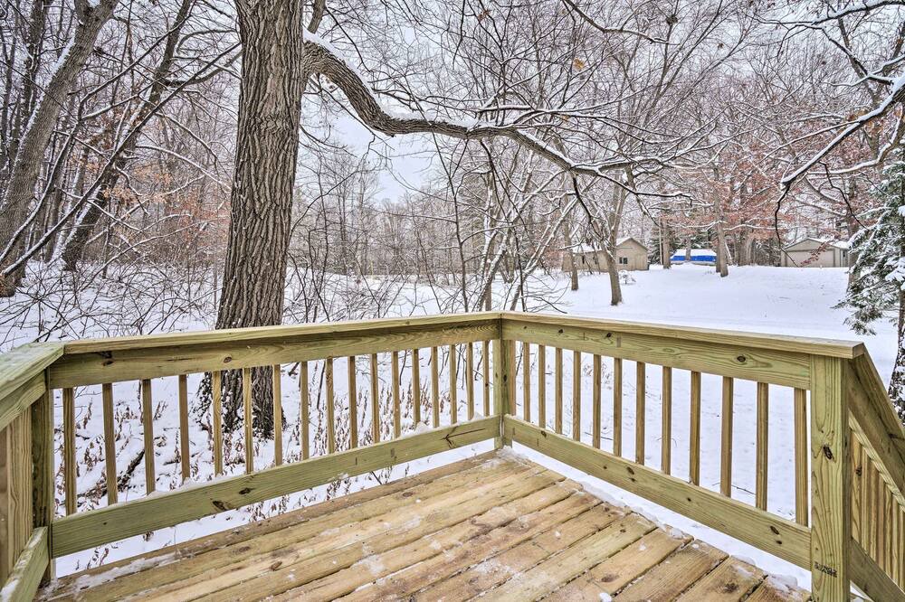 Photo of Patio Balcony in Lindstrom