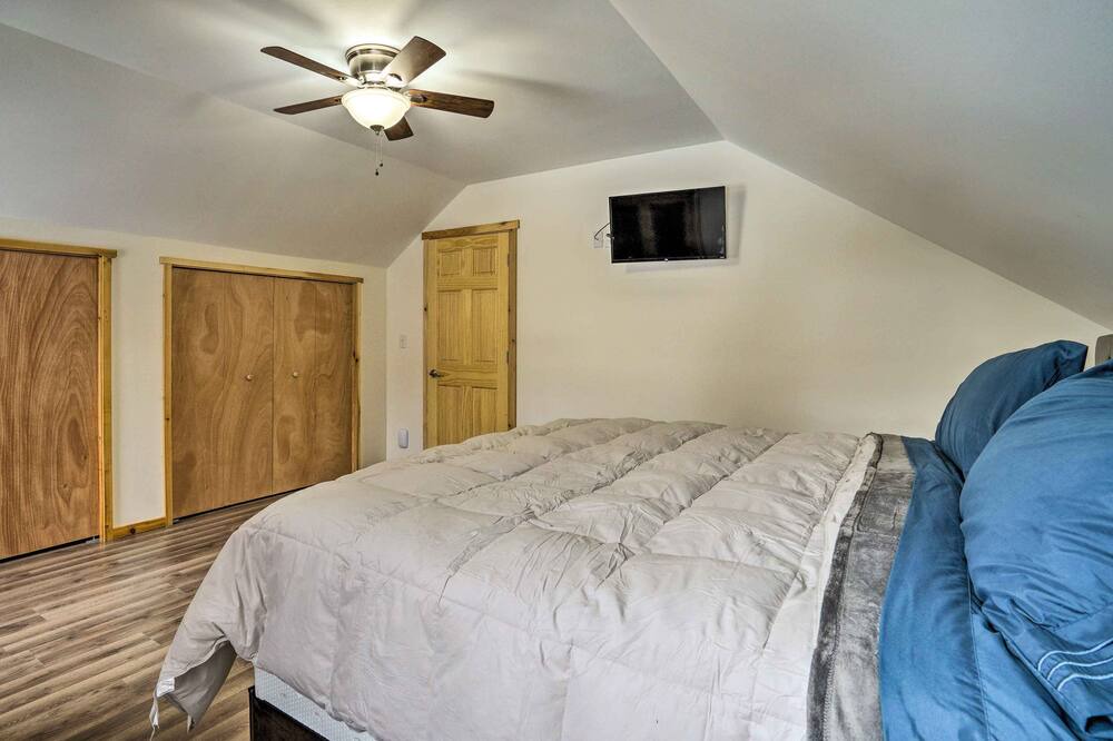Photo of Bedroom in Lindstrom