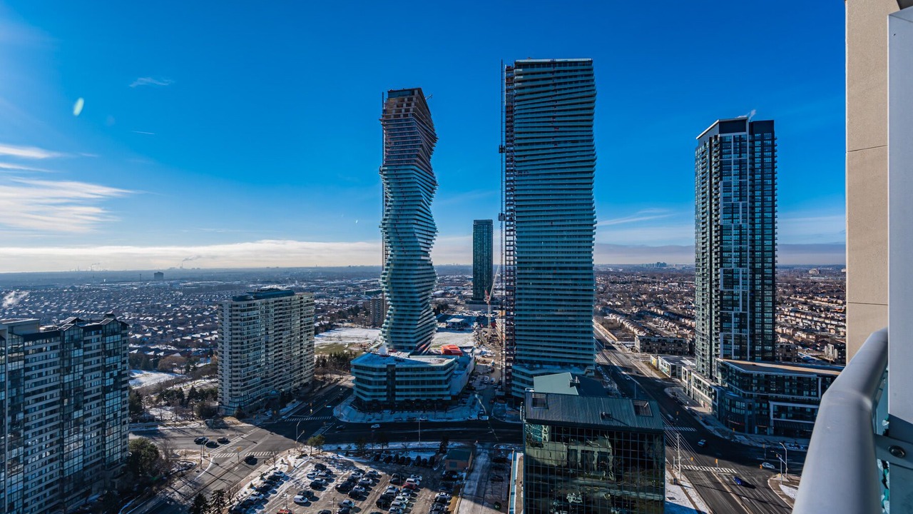 Photo of Patio Balcony in Downtown Mississauga