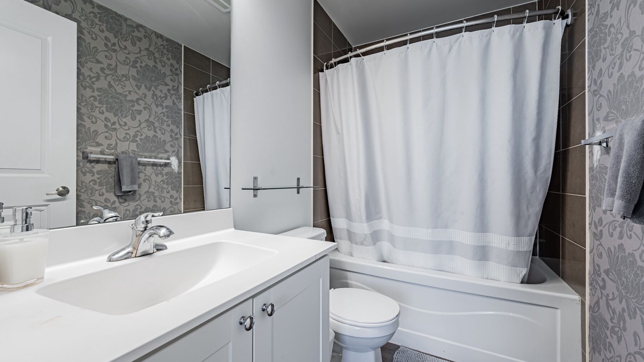 Photo of Bathroom in Downtown Mississauga
