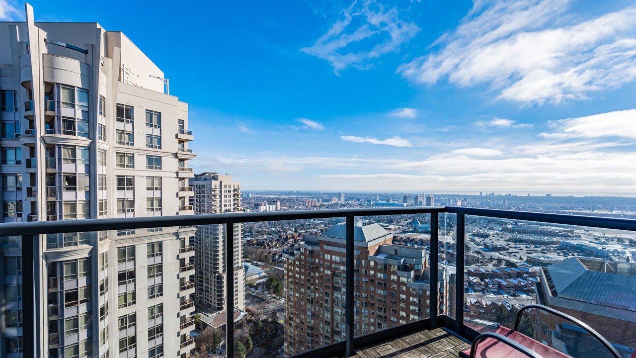 Photo of Patio Balcony in Downtown Mississauga