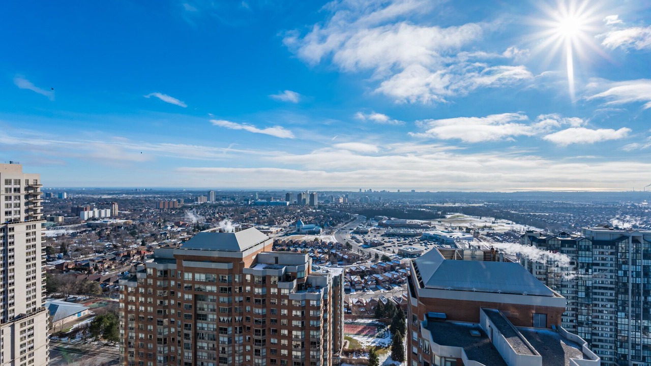 Photo of Patio Balcony in Downtown Mississauga