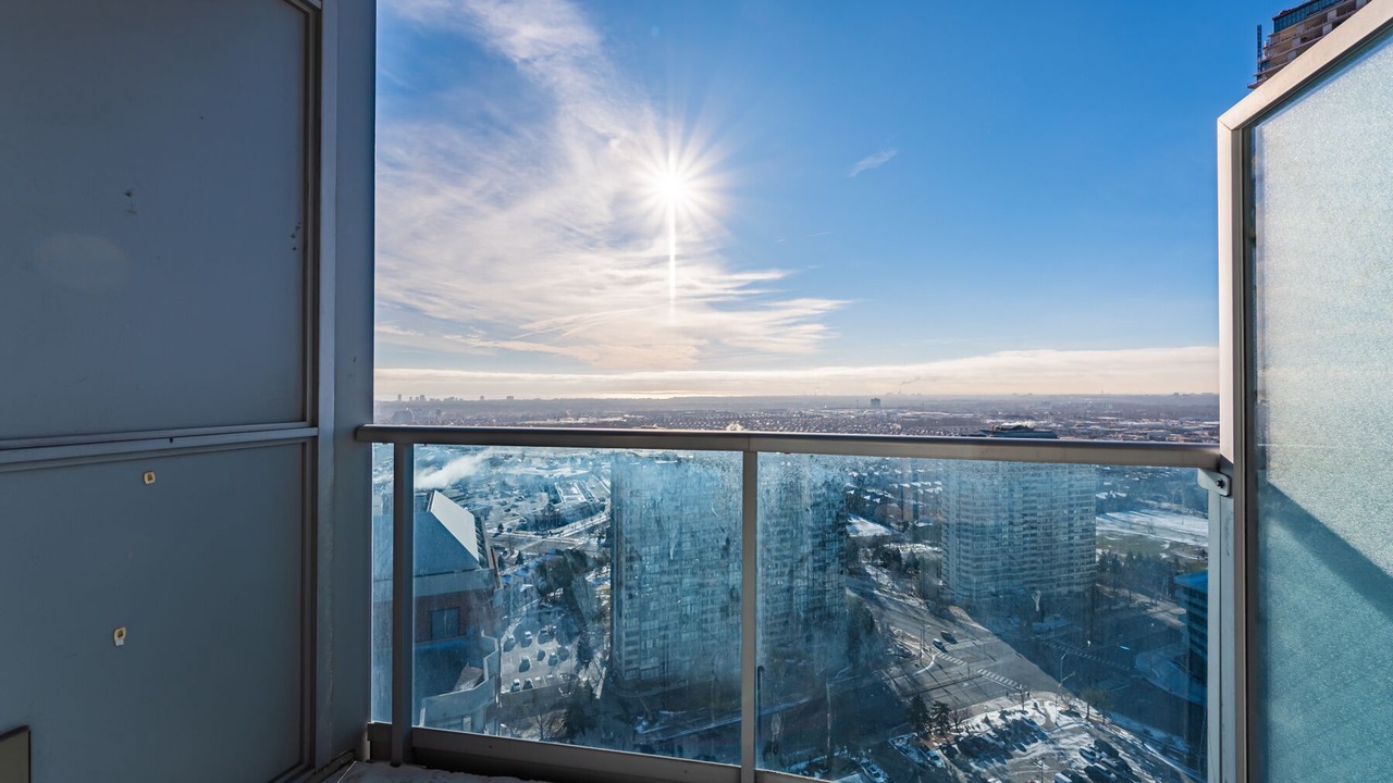 Photo of Patio Balcony in Downtown Mississauga