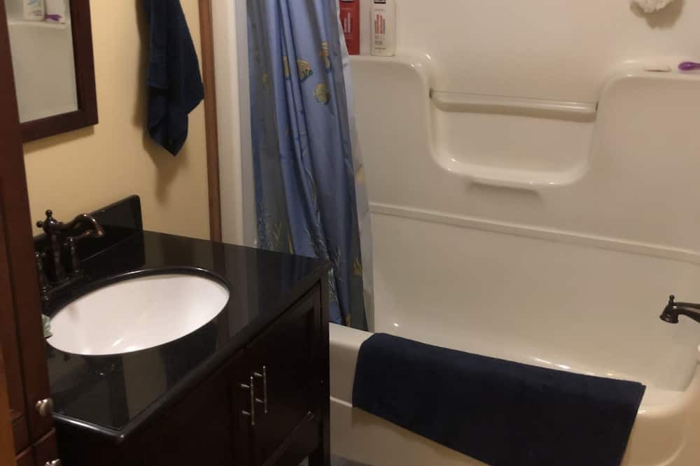 Photo of Bathroom in Catchacoma