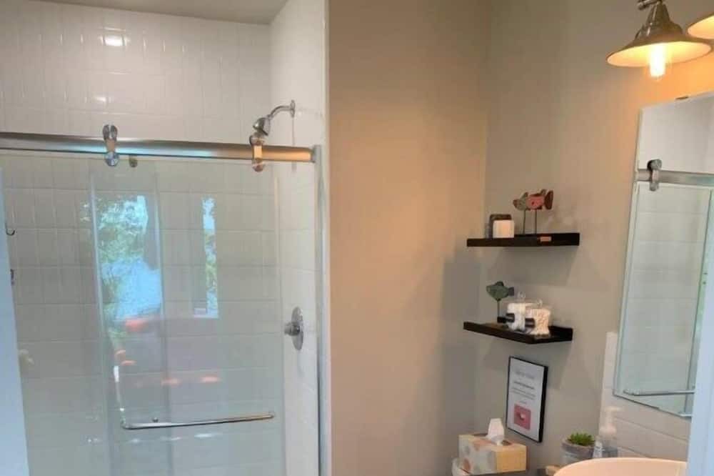 Photo of Bathroom in Dent