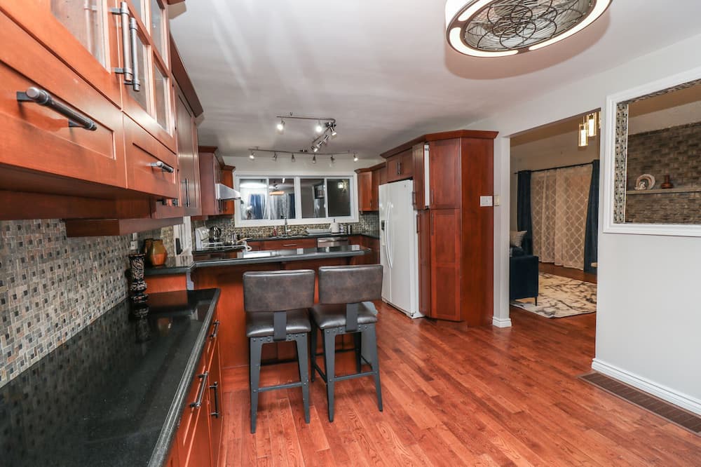 Photo of Kitchen in Manvers