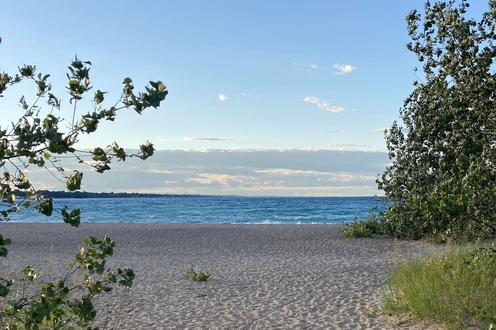 Photo of Others in Point Edward