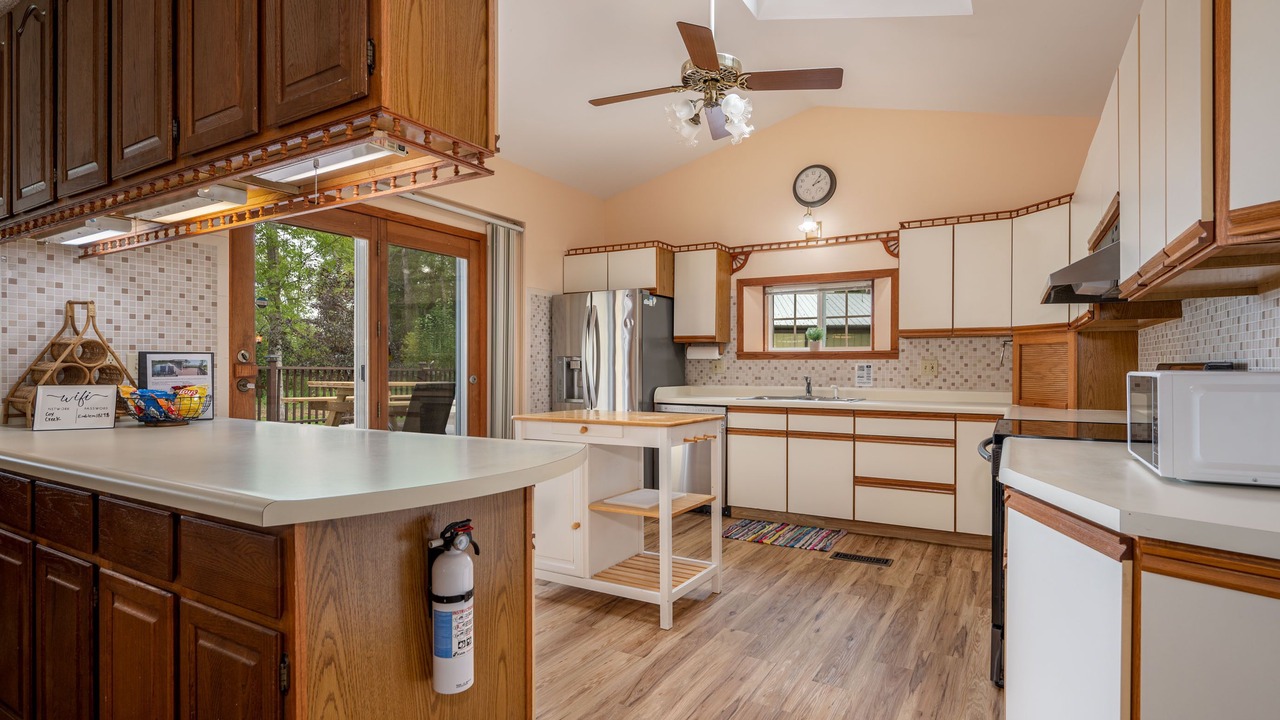 Photo of Kitchen in Hill City