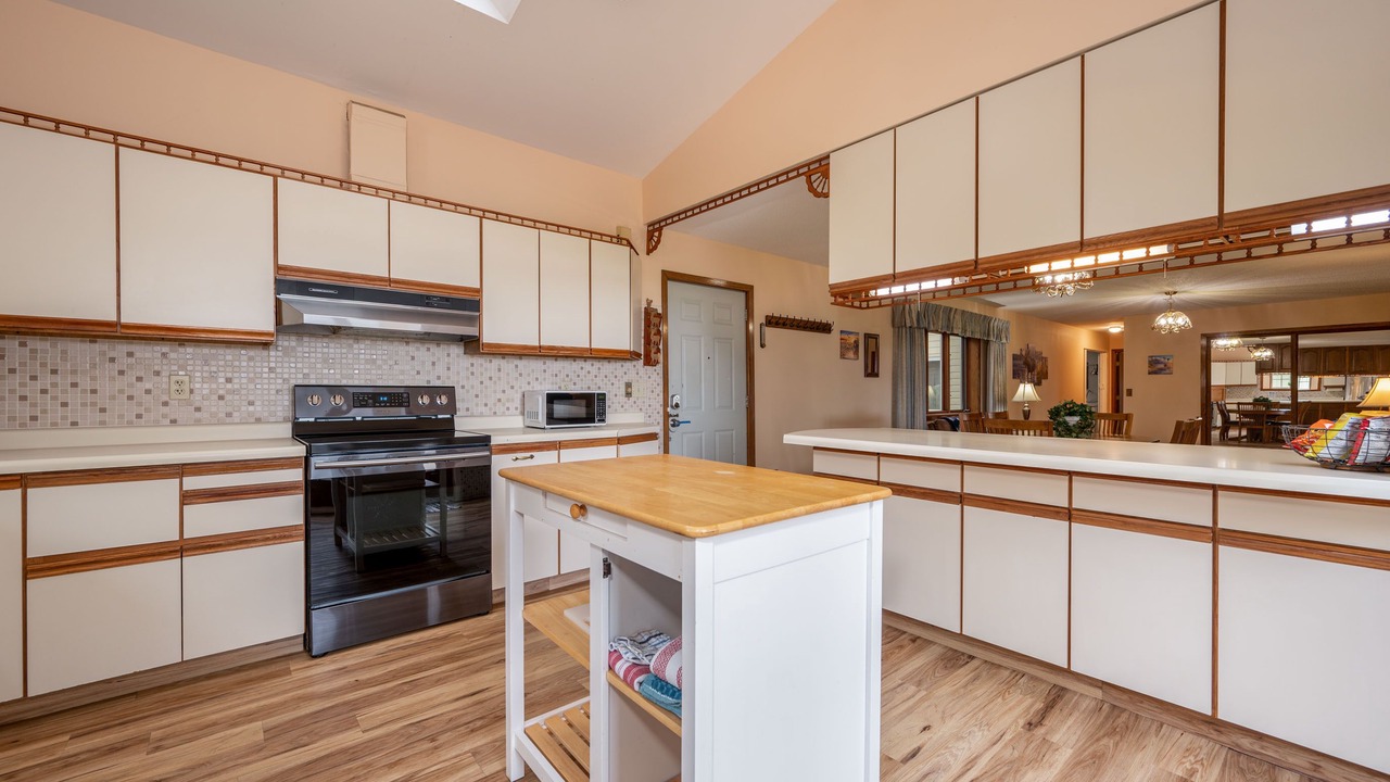 Photo of Kitchen in Hill City