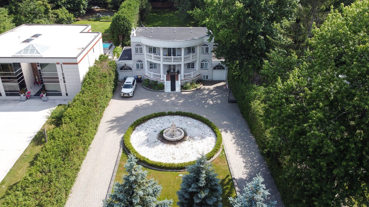 Photo of Outdoor in Clarkson-Lorne Park