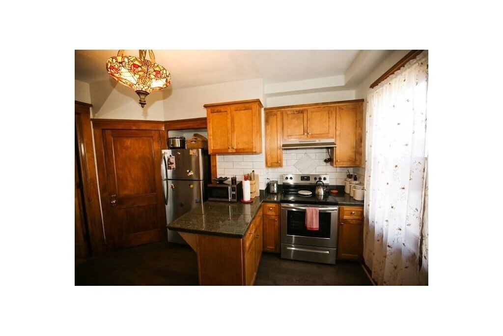 Photo of Kitchen in Summit - University