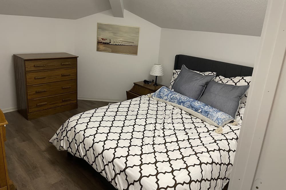 Photo of Bedroom in Detroit Lakes